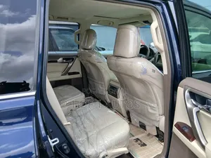 Lexus GX 2017 Blue