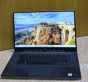 Laptop Dell Precision 5510 16GB Intel Xeon SSD 256GB