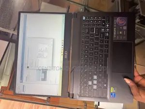 Laptop MSI Cyborg 15 16GB Intel Core i7 SSD 1T