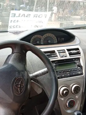 Toyota Yaris 1.5 Sedan 2008 Red