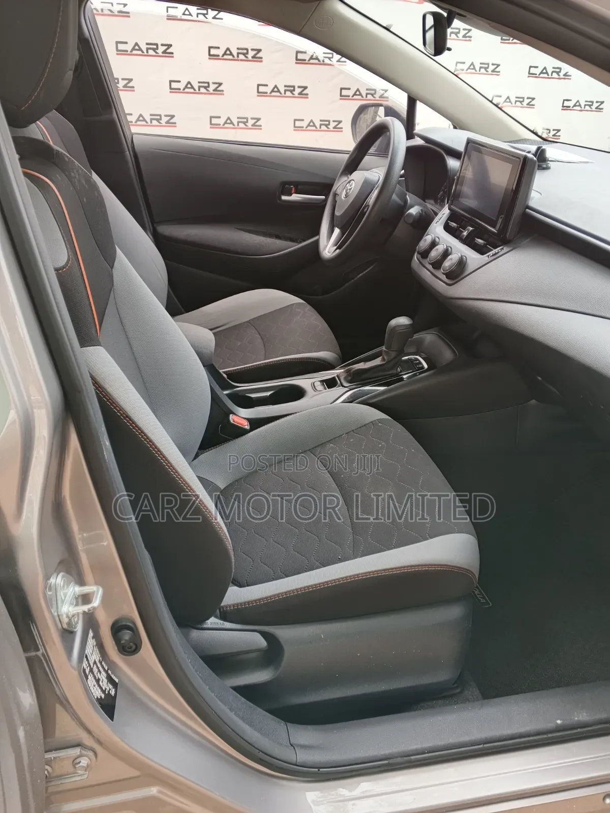 Toyota Corolla SE 2023 Gray