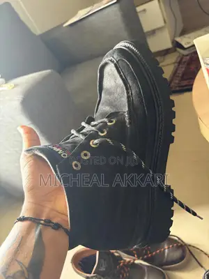 Tommy Boots