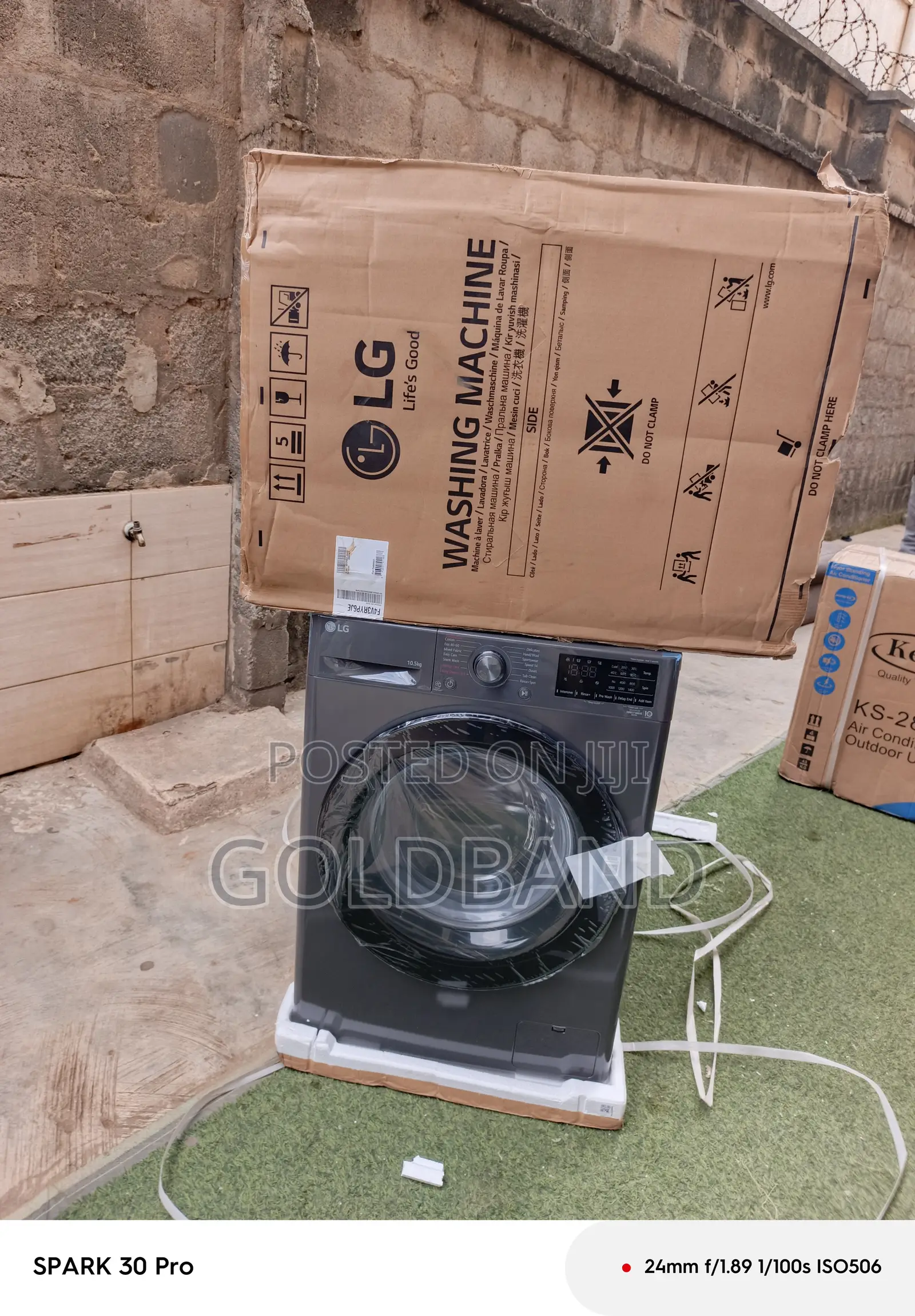 Lg 10.5kg Front Load Clothes Washing Machine