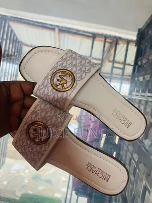 Flat Slippers