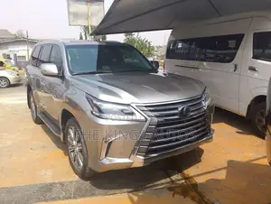 Lexus LX 570 (5 seats) AWD 2016 Gray