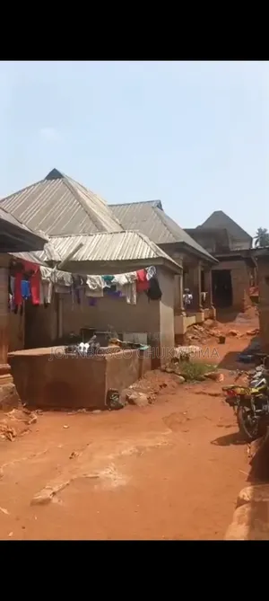 16bdrm House in Anambra East for sale