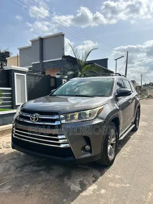 Toyota Highlander 2016
