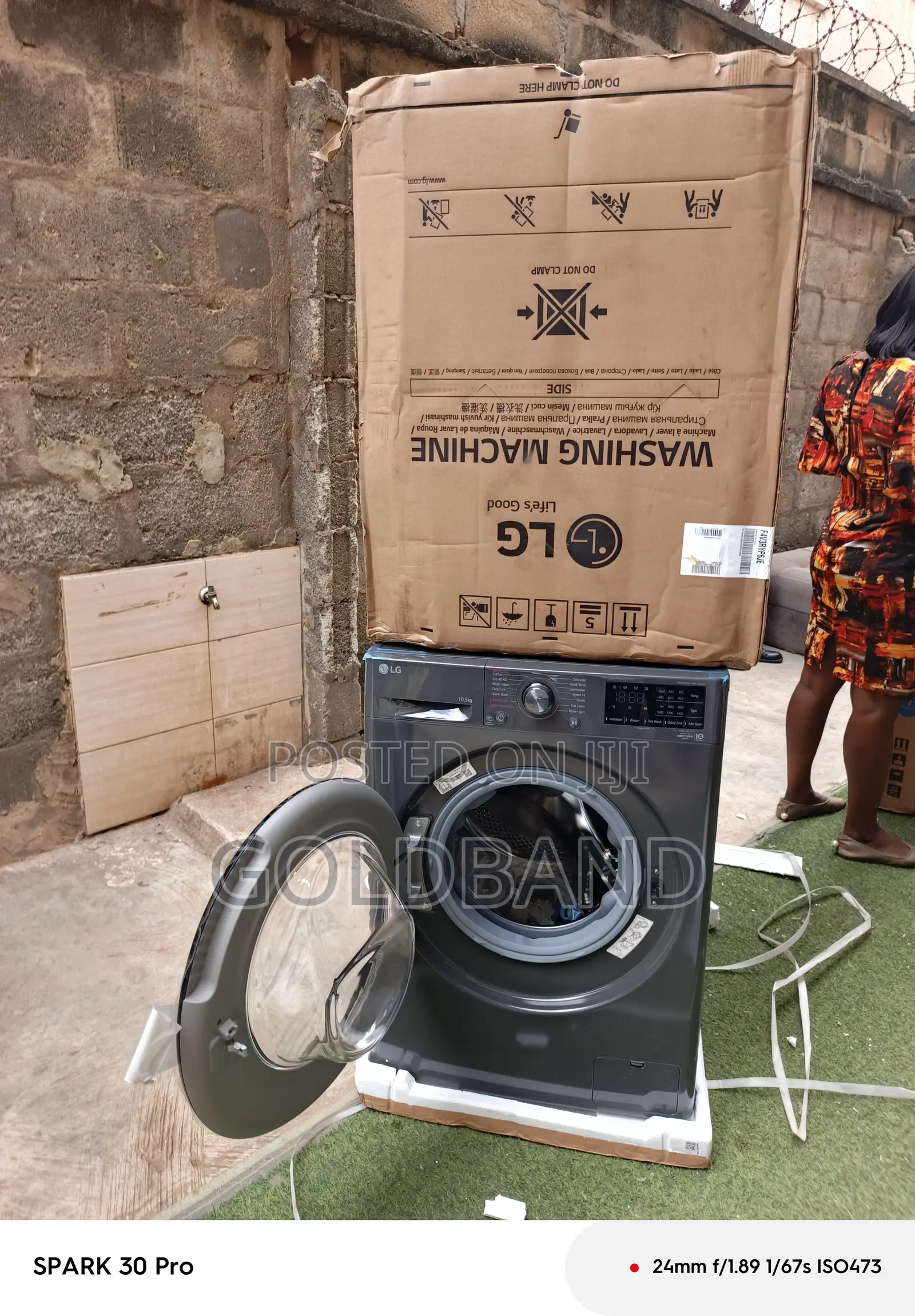 Lg 10.5kg Automatic Front Load Laundry Machine