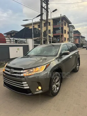 Toyota Highlander LE 4dr SUV AWD (3.5L 6cyl 6A) 2015 Green