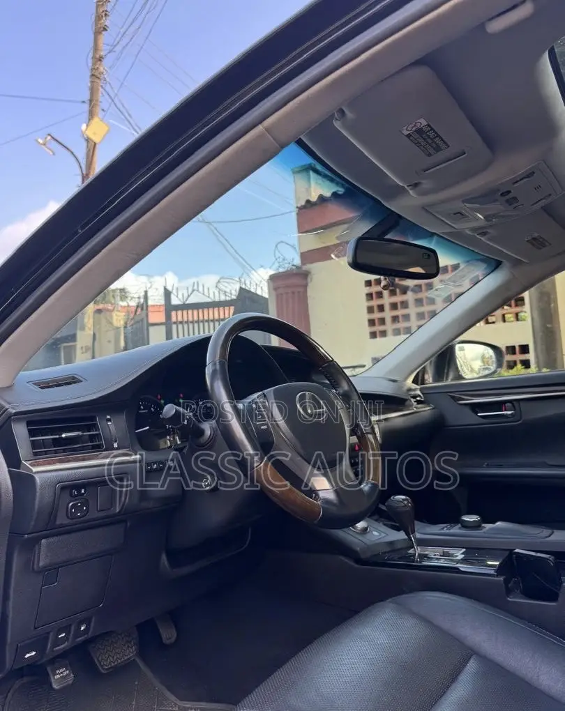 Lexus ES 2015 Black