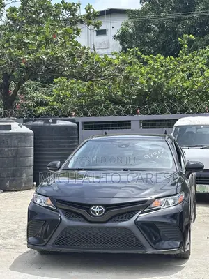 Toyota Camry SE FWD 2020 Black