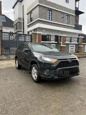 Toyota RAV4 LE AWD 2020 Black