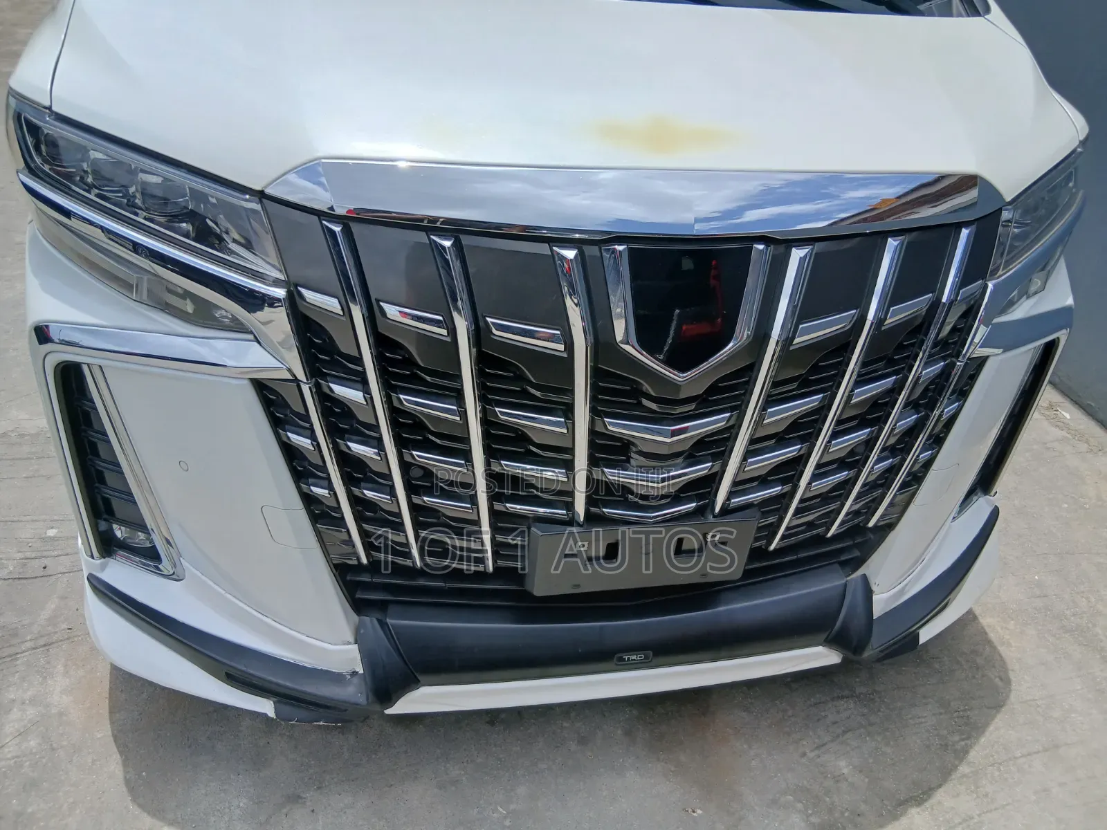 Toyota Alphard 2019 White