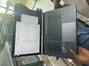 Laptop Asus ROG Zephyrus G16 16GB Intel Core i7 SSD 512GB