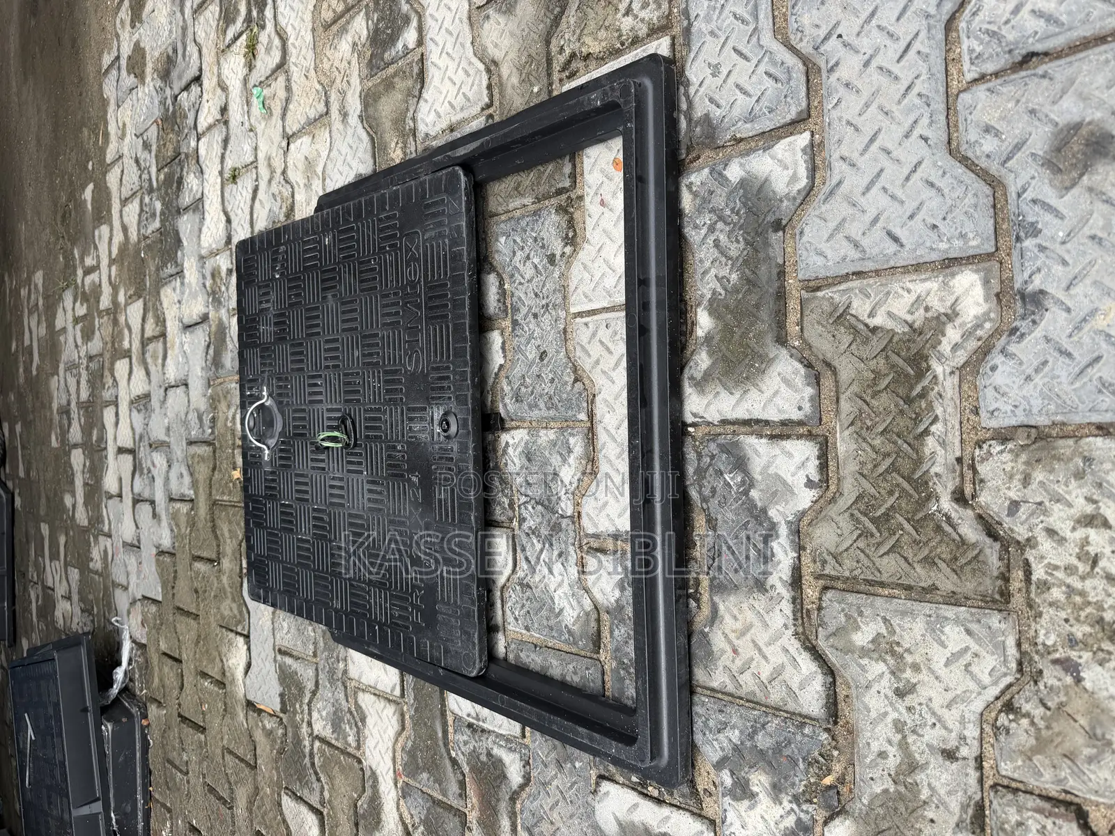 Manhole Cover 60x60 A15 + Key