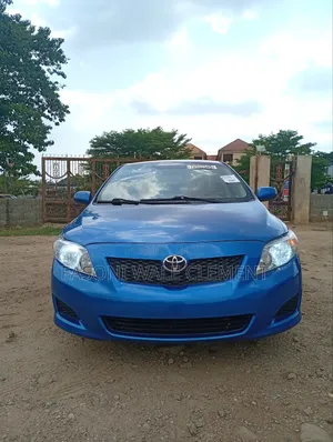Toyota Corolla Base 4dr Sedan (1.8L 4cyl 5M) 2011 Blue