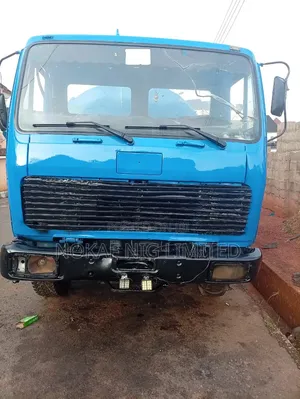 Mercedes Tanker