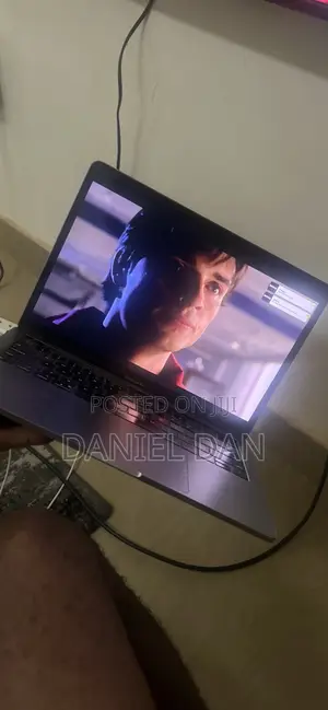 Laptop Apple MacBook Pro 2019 8GB Intel Core i5 SSD 128GB