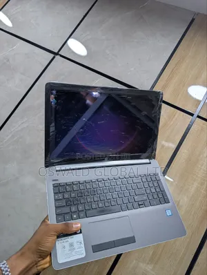 Laptop HP 15-da2933nia 4GB Intel Core i7 HDD+SSD 1T