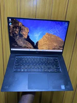 Laptop Dell Precision 5530 16GB Intel Core i7 SSD 512GB
