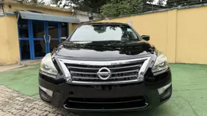 Nissan Altima 2.5 SV 4dr Sedan (2.5L 4cyl CVT) 2015 Black