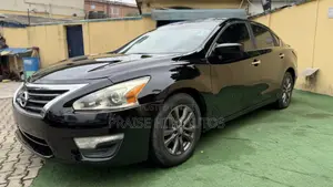 Nissan Altima 2.5 SV 4dr Sedan (2.5L 4cyl CVT) 2015 Black