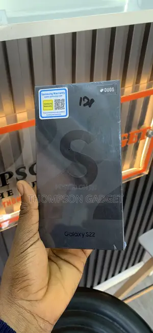 New Samsung Galaxy S22 5G 128 GB Black