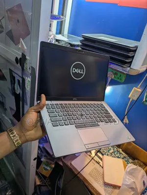 Laptop Dell Latitude 5410 16GB Intel Core i7 SSD 256GB