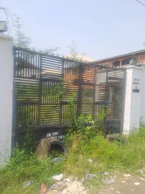 Furnished 5bdrm Bungalow in Bariga Shomolu for sale