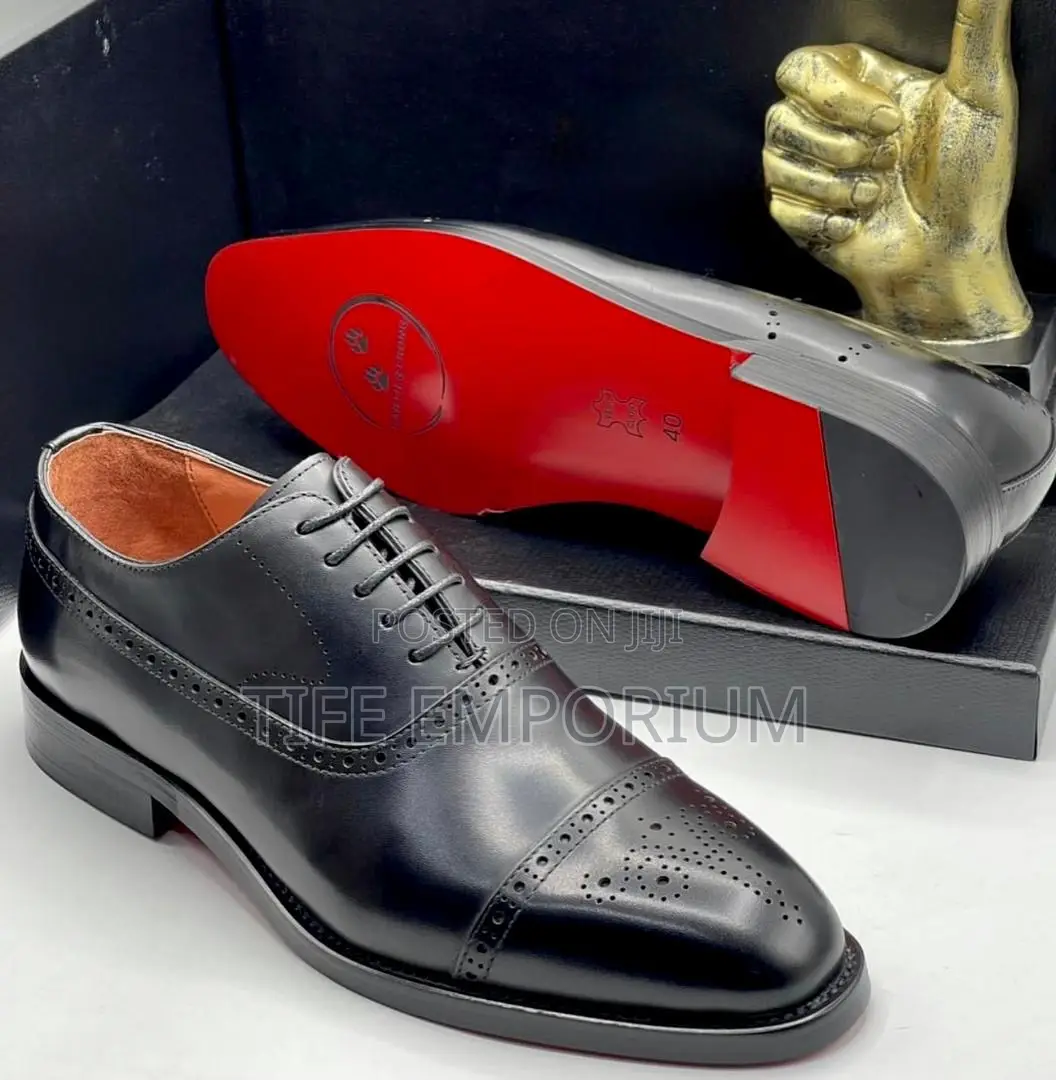 Men Cooperate Shoe