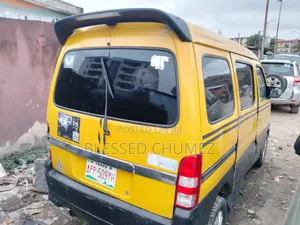 Suzuki Every 2000 Yellow