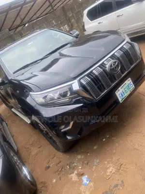 Toyota Land Cruiser Prado 2015 Black