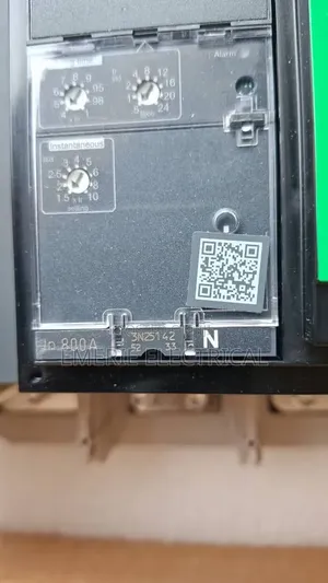Schneider 800amps 4pole Breaker