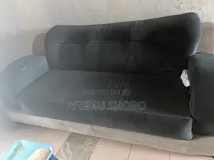 3 Sitters Chair