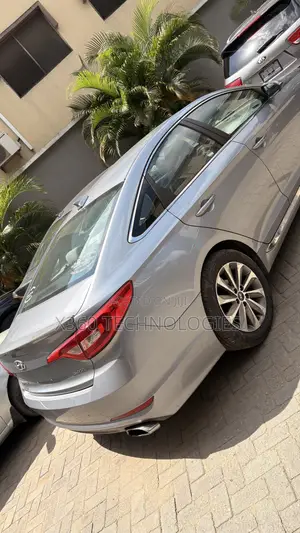 Hyundai Sonata Sport Sedan FWD (2.4L 4cyl 6A) 2016 Gray