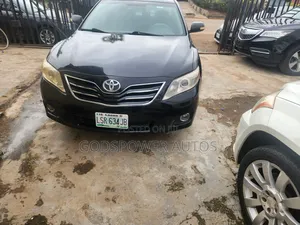 Toyota Camry LE 4dr Sedan (2.5L 4cyl 6A) 2011 Black