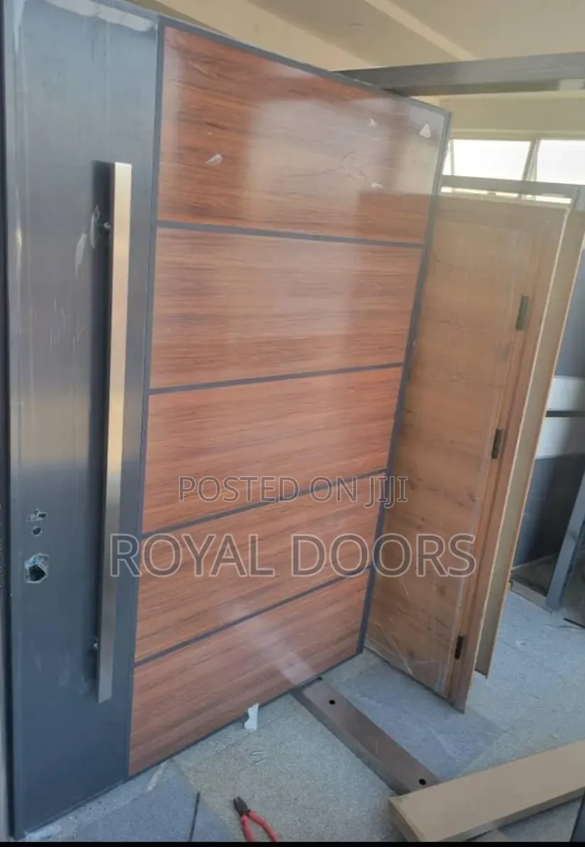Dover Premium Security Pivot Door