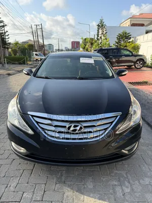 Hyundai Sonata Limited Sedan FWD (2.4L 4cyl 6A) 2011 Black