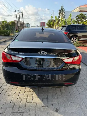 Hyundai Sonata Limited Sedan FWD (2.4L 4cyl 6A) 2011 Black