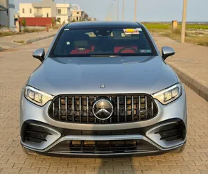 Mercedes-Benz AMG GT 2025 Silver