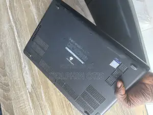 Laptop Dell Latitude 5401 8GB Intel Core i7 SSD 256GB