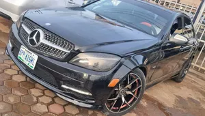 Mercedes-Benz C300 Luxury Sedan RWD (3.0L 6cyl 7A) 2008 Black