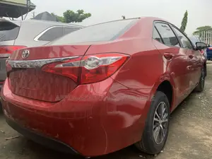 Toyota Corolla S 4dr Sedan (1.8L 4cyl CVT) 2016 Red