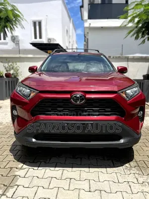 Toyota RAV4 XLE AWD 2020