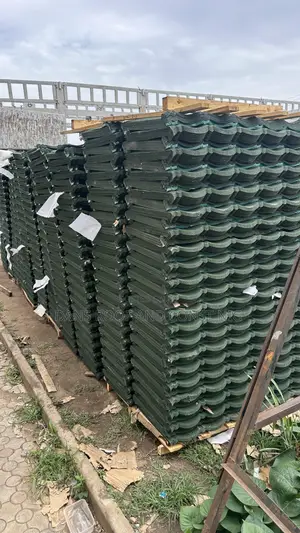 Roofing Tiles Green Bond Design