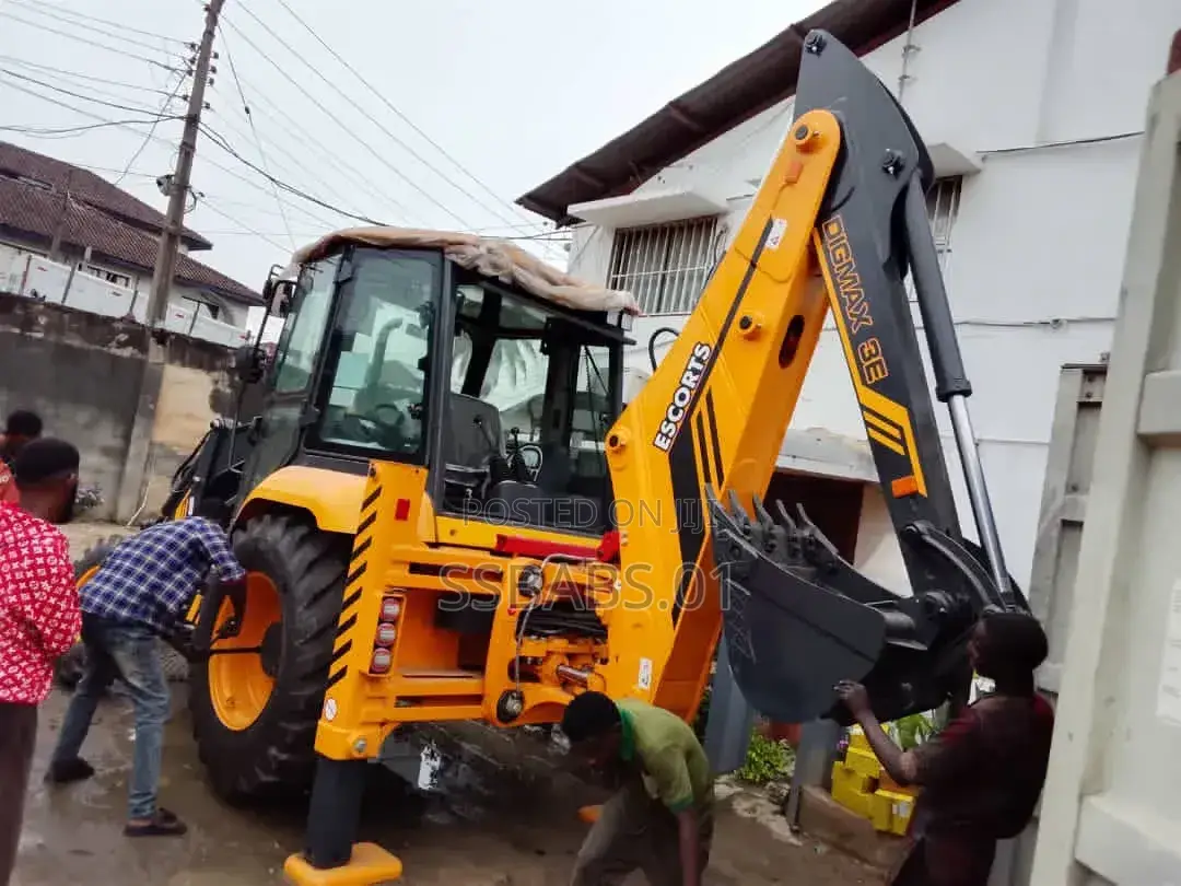 Backhoe Loader Escort