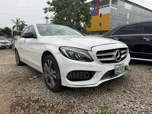 Mercedes-Benz C300 2016 White