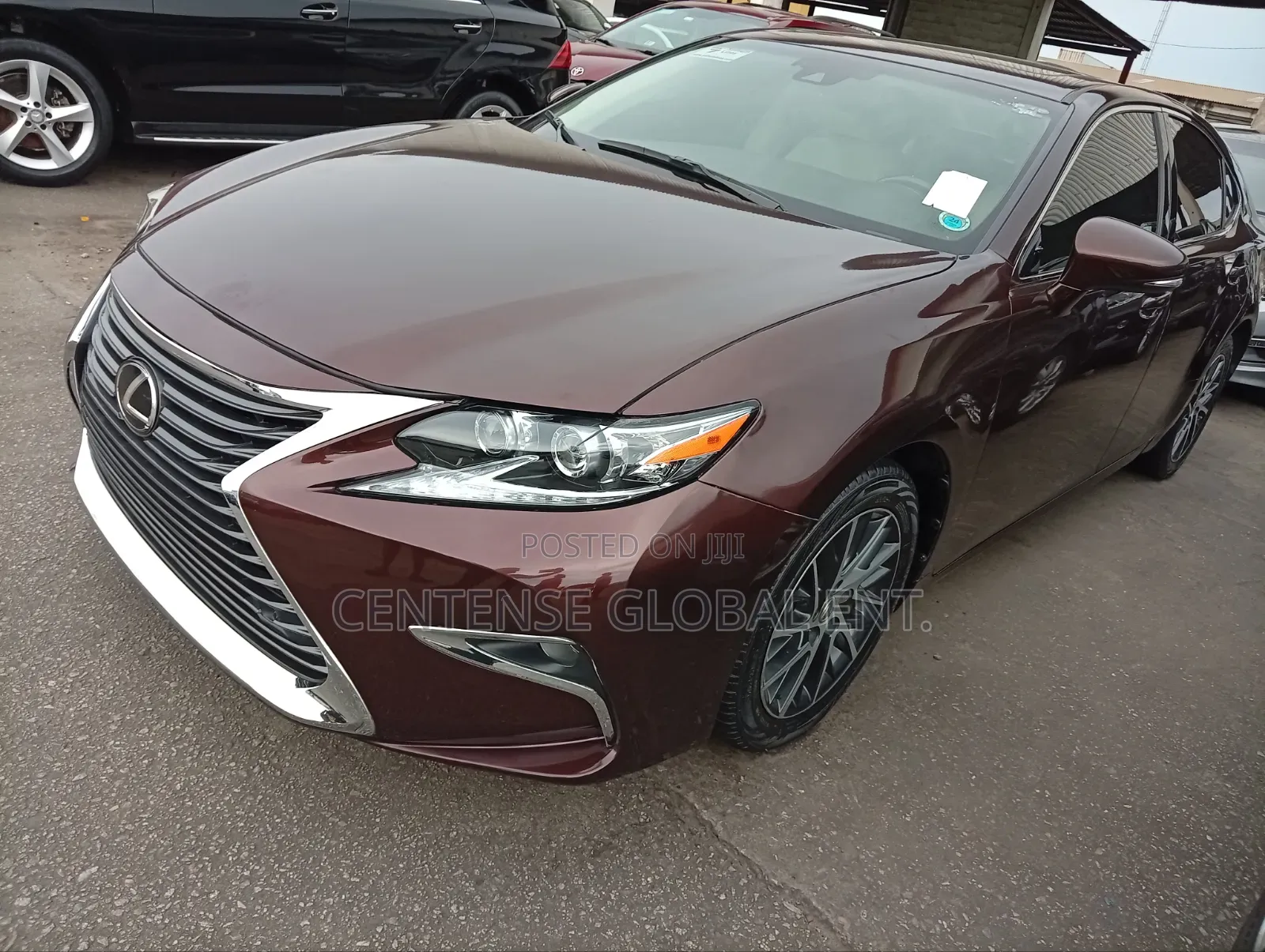 Lexus ES 2016 Red