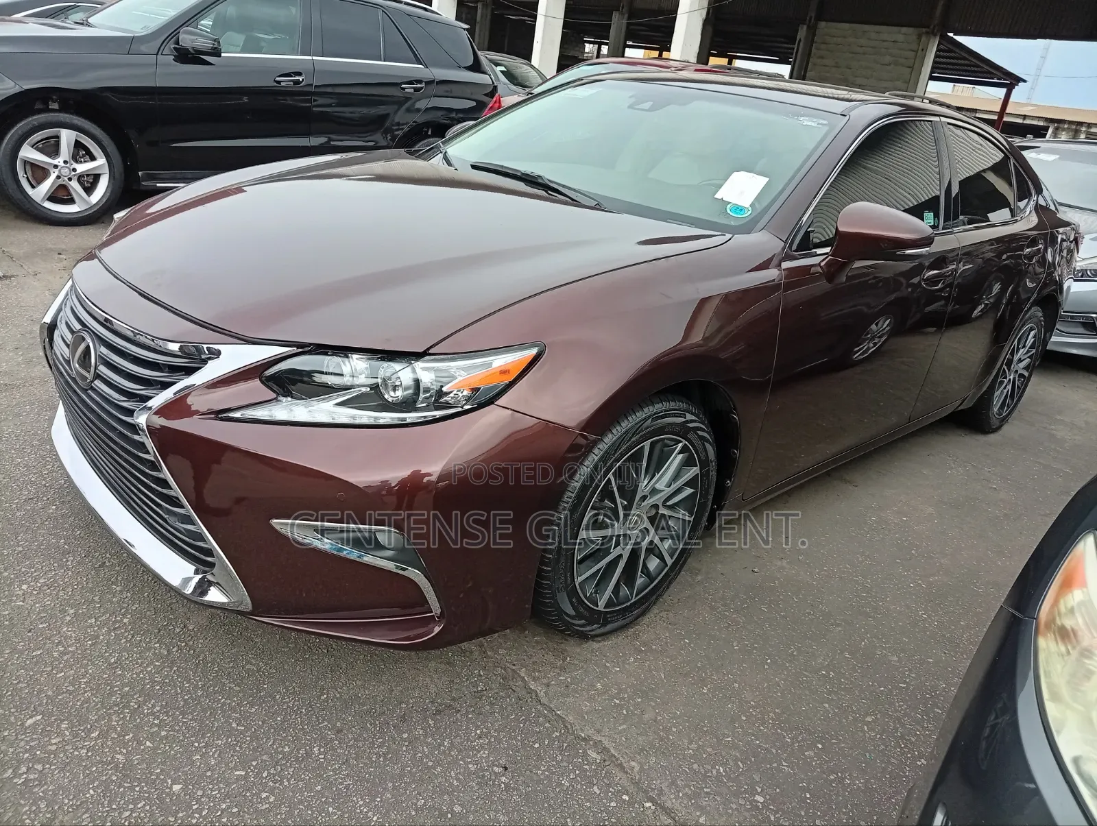 Lexus ES 2016 Red