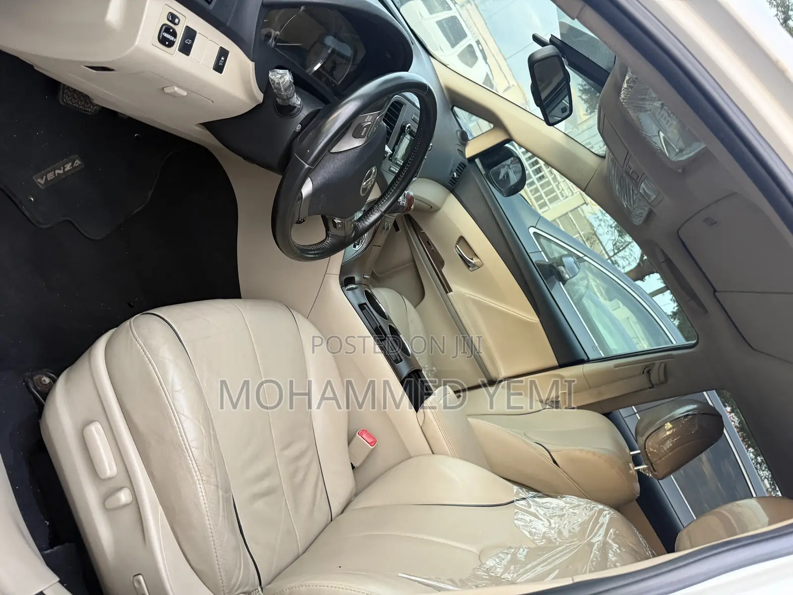 Toyota Venza 2010 White